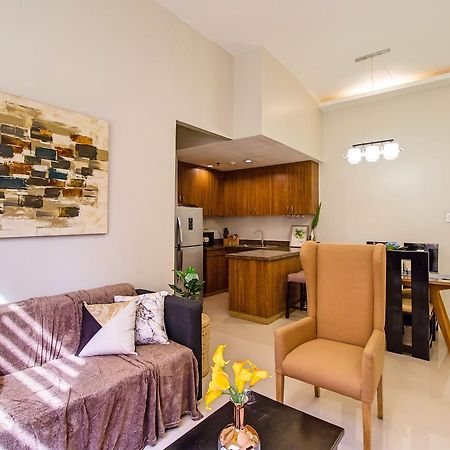 Forbestown Place At The Fort Bgc Taguig Kültér fotó