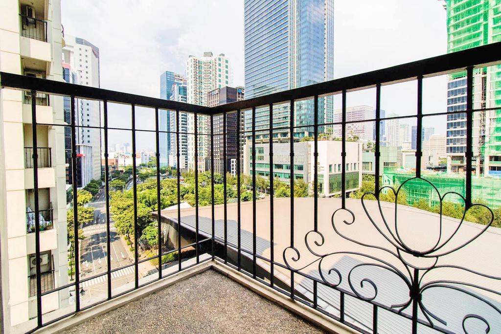 Forbestown Place At The Fort Bgc Taguig Kültér fotó